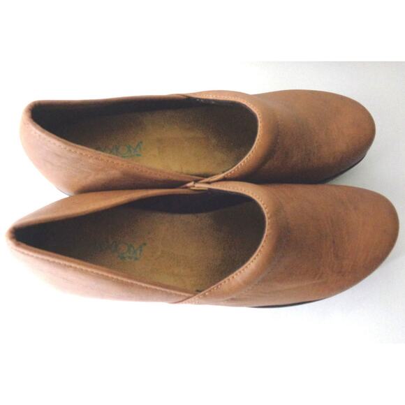 AXXIOM Marnie 10M Cognac Medium Brown Slip On Closed Heel Clogs Platform Shoes - Picture 4 of 8